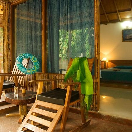 Wild Orchid Hotel Kala Pathar Beach Exterior photo