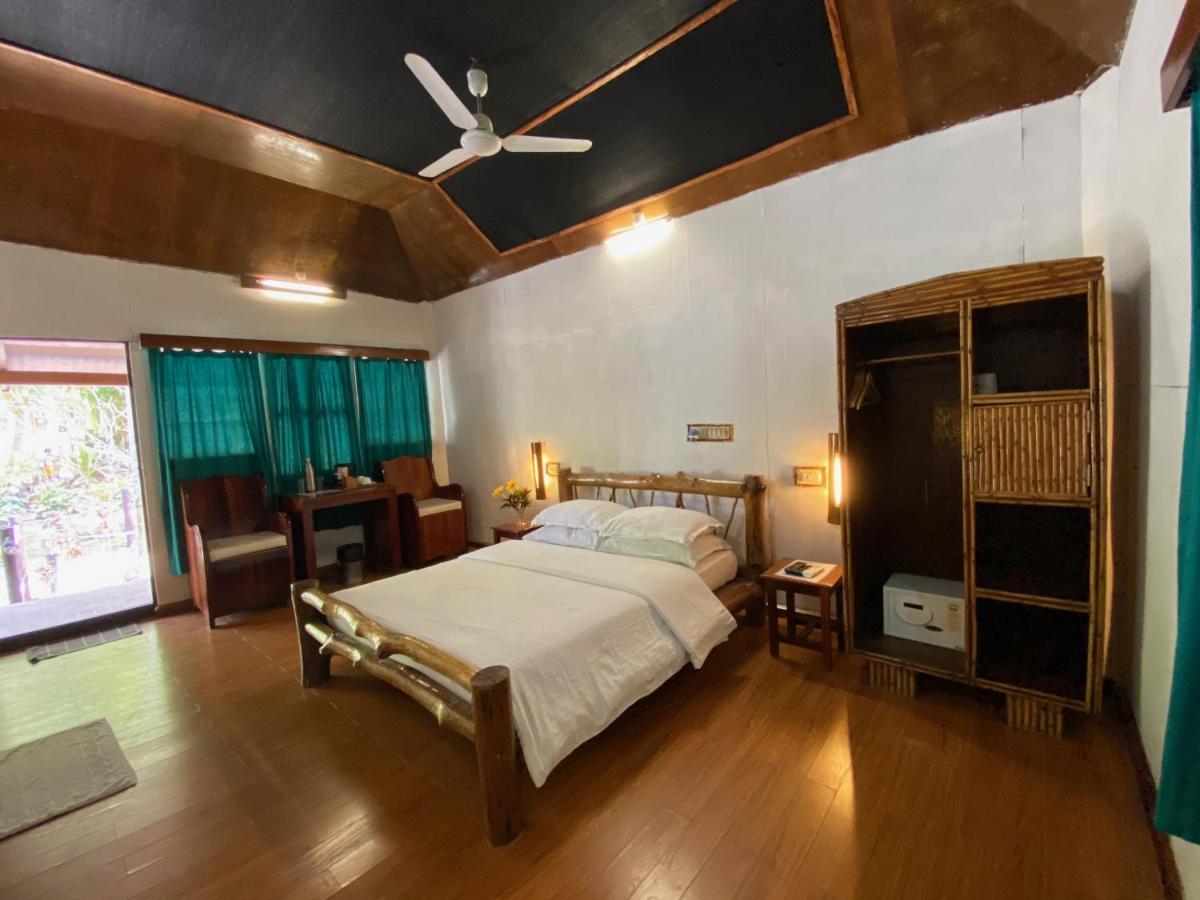 Wild Orchid Hotel Kala Pathar Beach Exterior photo
